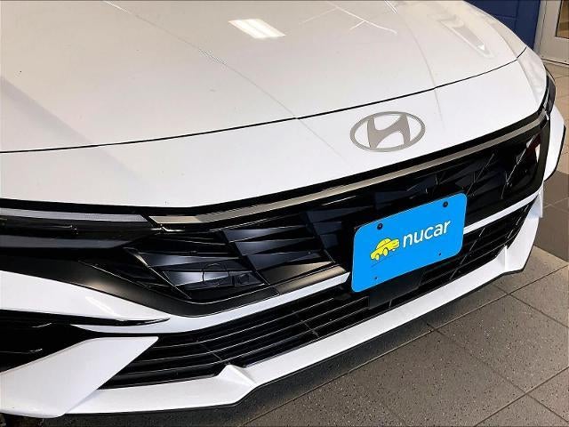 2025 Hyundai ELANTRA Limited IVT