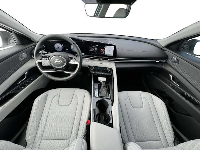 2025 Hyundai ELANTRA Limited IVT