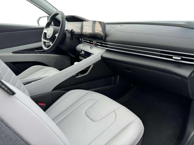 2025 Hyundai ELANTRA Limited IVT