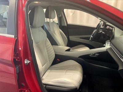 2025 Hyundai ELANTRA Limited IVT