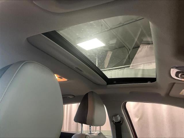 2025 Hyundai ELANTRA Limited IVT
