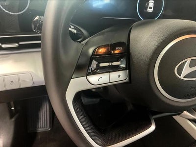 2025 Hyundai ELANTRA Limited IVT