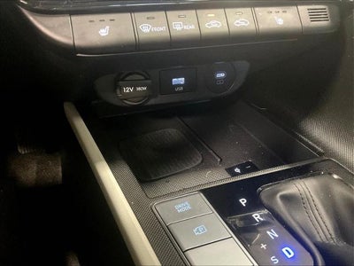2025 Hyundai ELANTRA Limited IVT