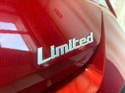 2025 Hyundai ELANTRA Limited IVT