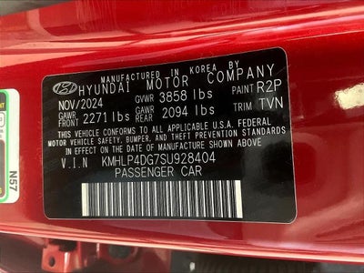 2025 Hyundai ELANTRA Limited IVT