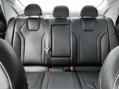 2025 Hyundai ELANTRA Limited IVT