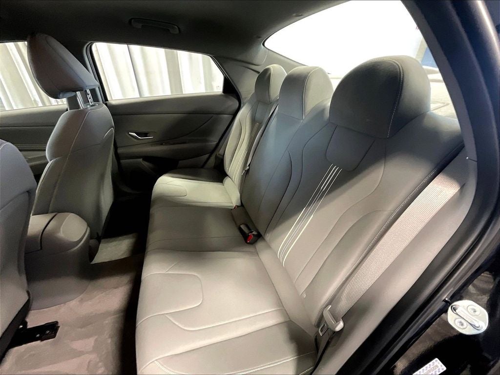 2023 Hyundai ELANTRA SEL IVT