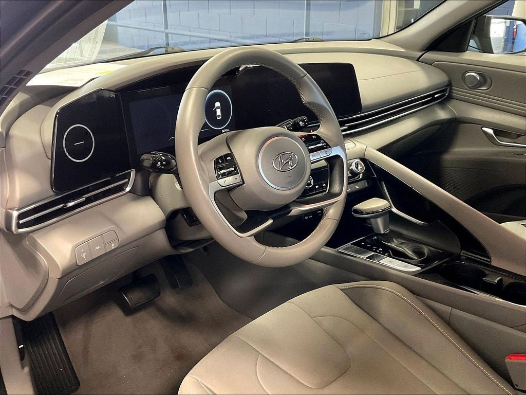 2023 Hyundai ELANTRA SEL IVT