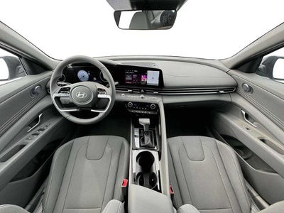 2025 Hyundai ELANTRA SEL Convenience IVT