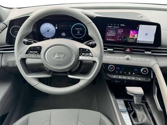2025 Hyundai ELANTRA SEL Convenience IVT