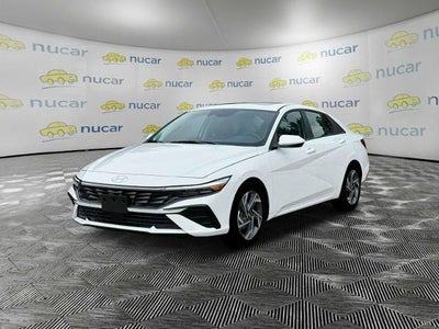 2025 Hyundai ELANTRA SEL Convenience IVT