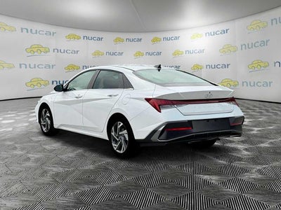 2025 Hyundai ELANTRA SEL Convenience IVT