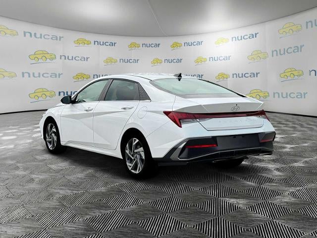 2025 Hyundai ELANTRA SEL Convenience IVT