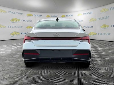 2025 Hyundai ELANTRA SEL Convenience IVT