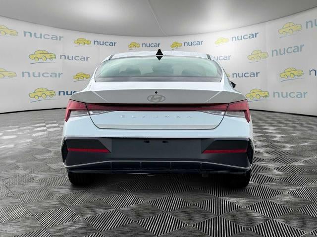 2025 Hyundai ELANTRA SEL Convenience IVT