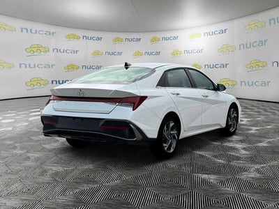 2025 Hyundai ELANTRA SEL Convenience IVT
