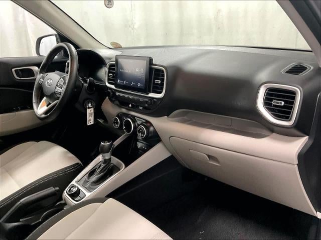 2023 Hyundai VENUE SEL IVT