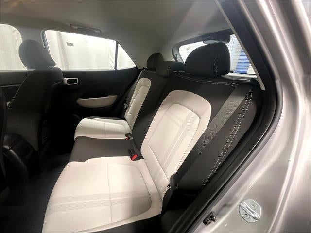 2023 Hyundai VENUE SEL IVT