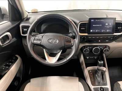 2023 Hyundai VENUE SEL IVT