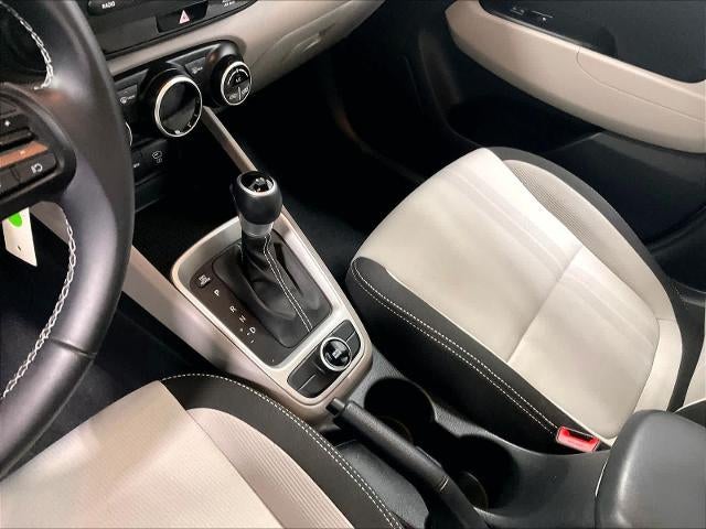 2023 Hyundai VENUE SEL IVT