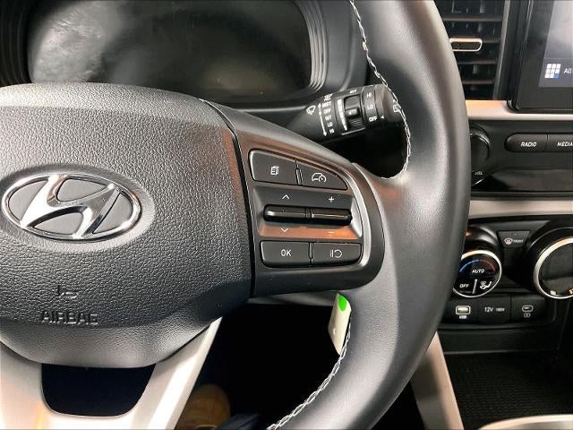 2023 Hyundai VENUE SEL IVT