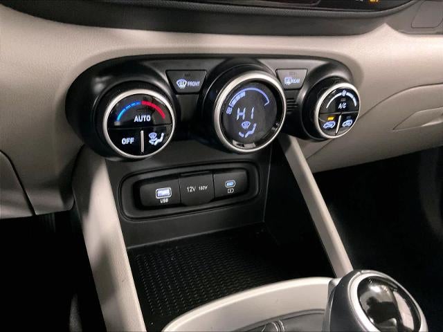 2023 Hyundai VENUE SEL IVT