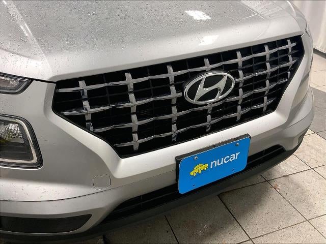 2023 Hyundai VENUE SEL IVT