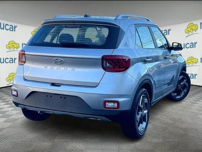 2023 Hyundai VENUE SEL IVT