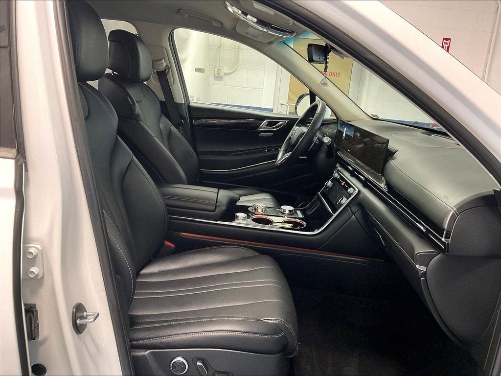 2025 Genesis GV80 2.5T