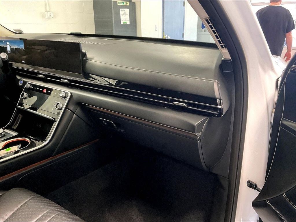 2025 Genesis GV80 2.5T