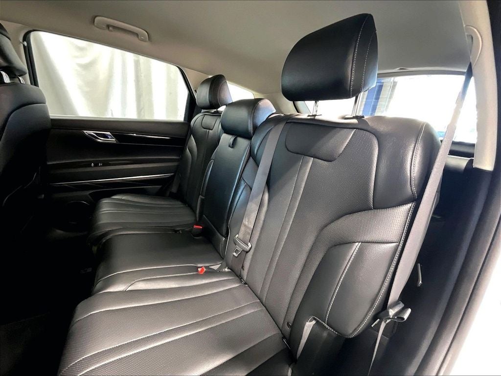 2025 Genesis GV80 2.5T