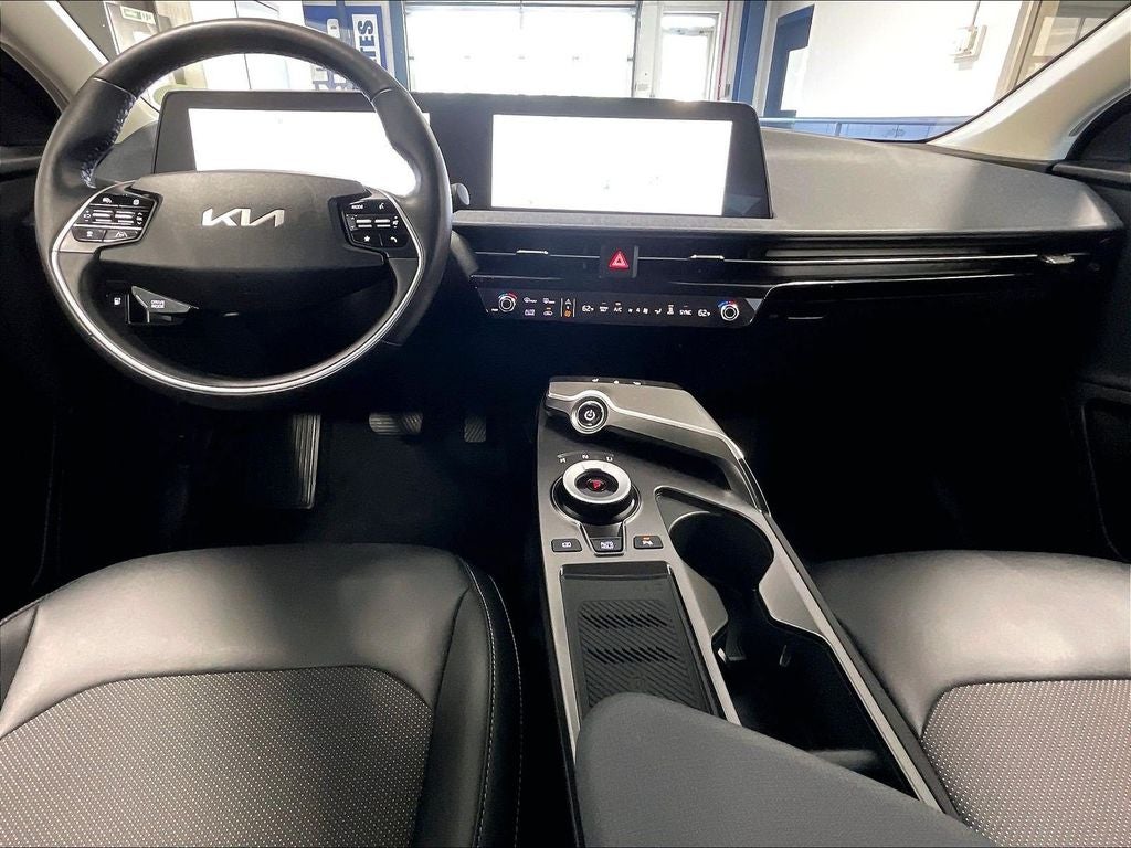 2024 Kia EV6 Light