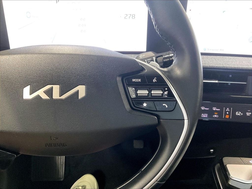 2024 Kia EV6 Light