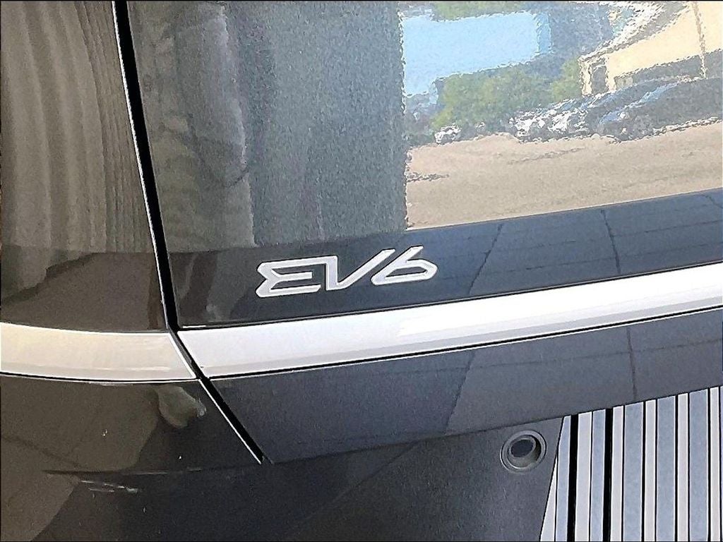 2024 Kia EV6 Light