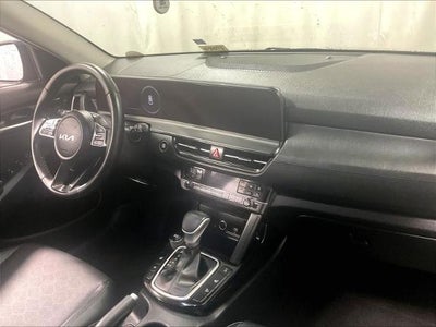 2024 Kia Seltos EX IVT AWD