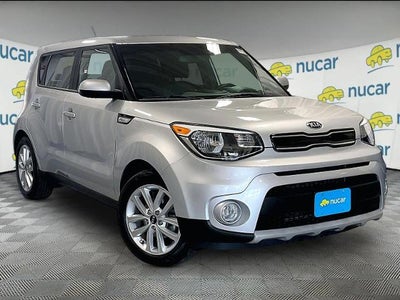 2019 Kia Soul + Auto
