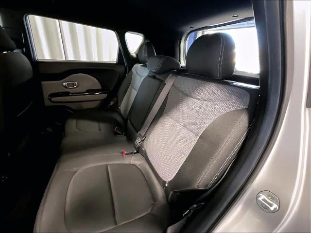 2019 Kia Soul + Auto