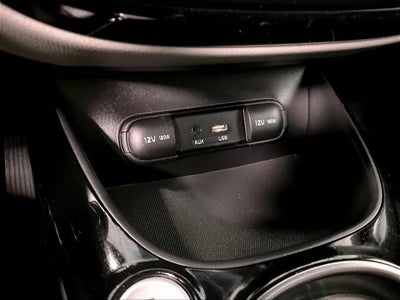 2019 Kia Soul + Auto