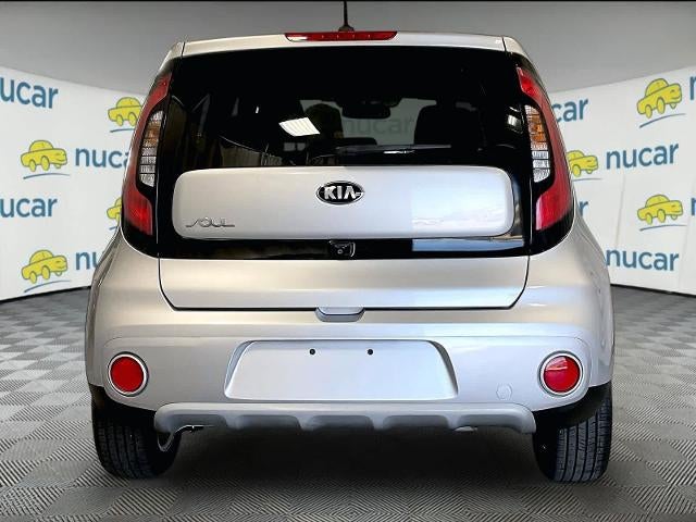 2019 Kia Soul + Auto