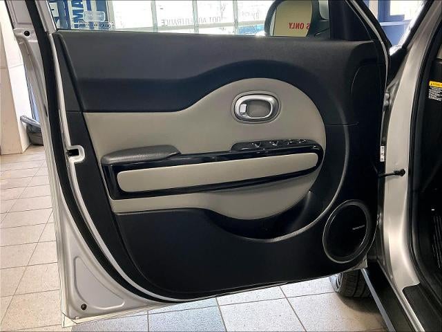 2019 Kia Soul + Auto