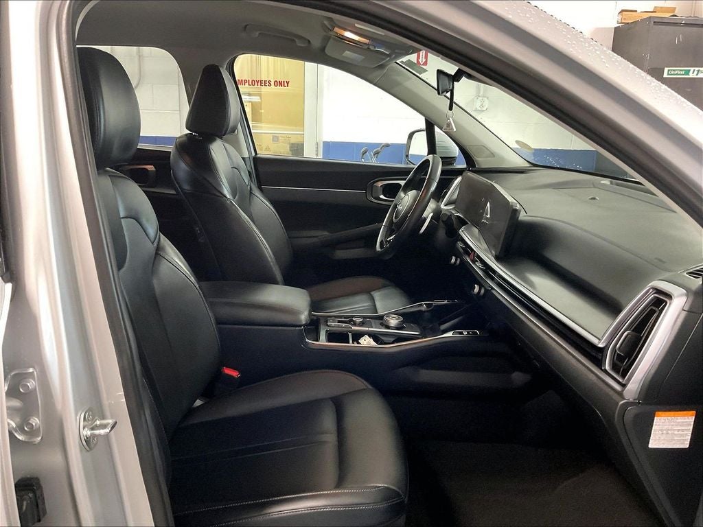 2025 Kia Sorento Hybrid EX