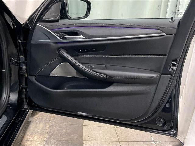 2022 BMW M550i xDrive Sedan