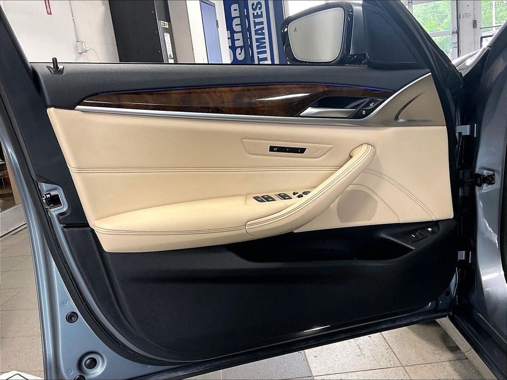 2019 BMW 5 Series 530e xDrive iPerformance