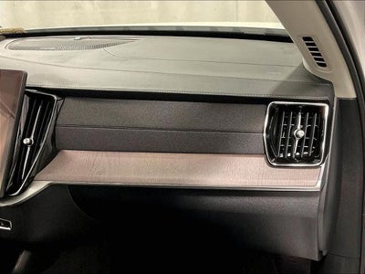 2026 Volvo XC90 B6 AWD Ultra Dark Theme 7-Seater