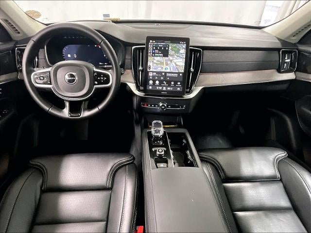2026 Volvo XC90 B6 AWD Ultra Dark Theme 7-Seater