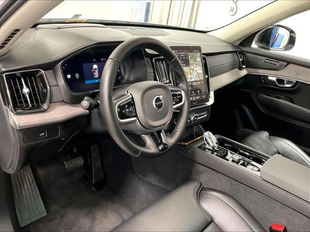 2026 Volvo XC90 B6 AWD Ultra Dark Theme 7-Seater