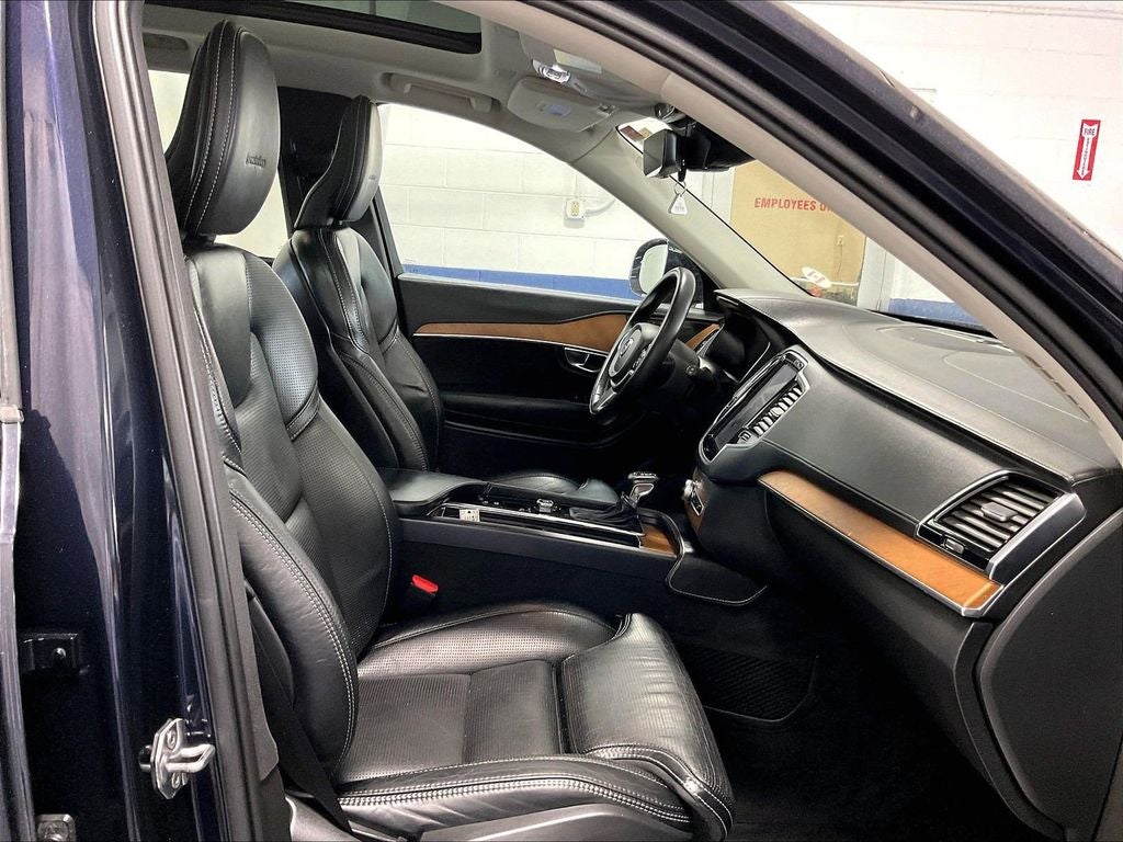2019 Volvo XC90 T6 Inscription