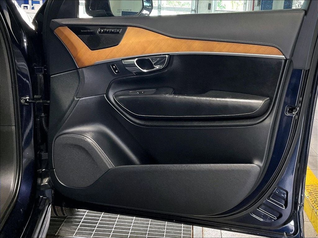 2019 Volvo XC90 T6 Inscription