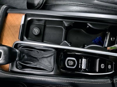 2019 Volvo XC90 T6 Inscription