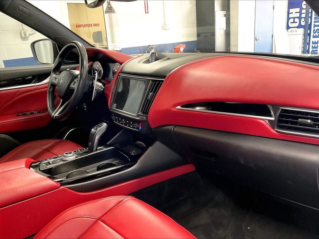 2022 Maserati Levante Modena